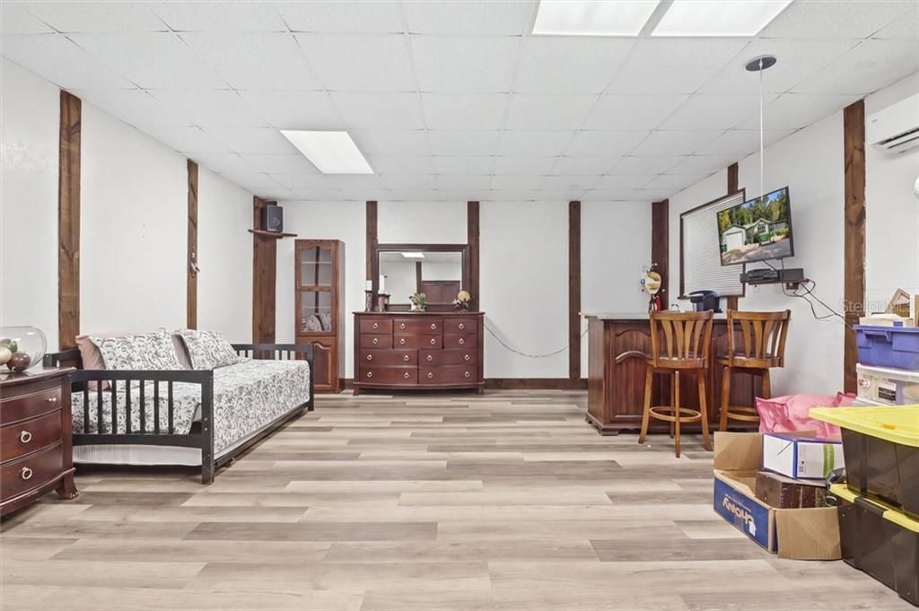 На продажу: $439,900 (2 спален, 2 ванн, 1938 Квадратных фут)
