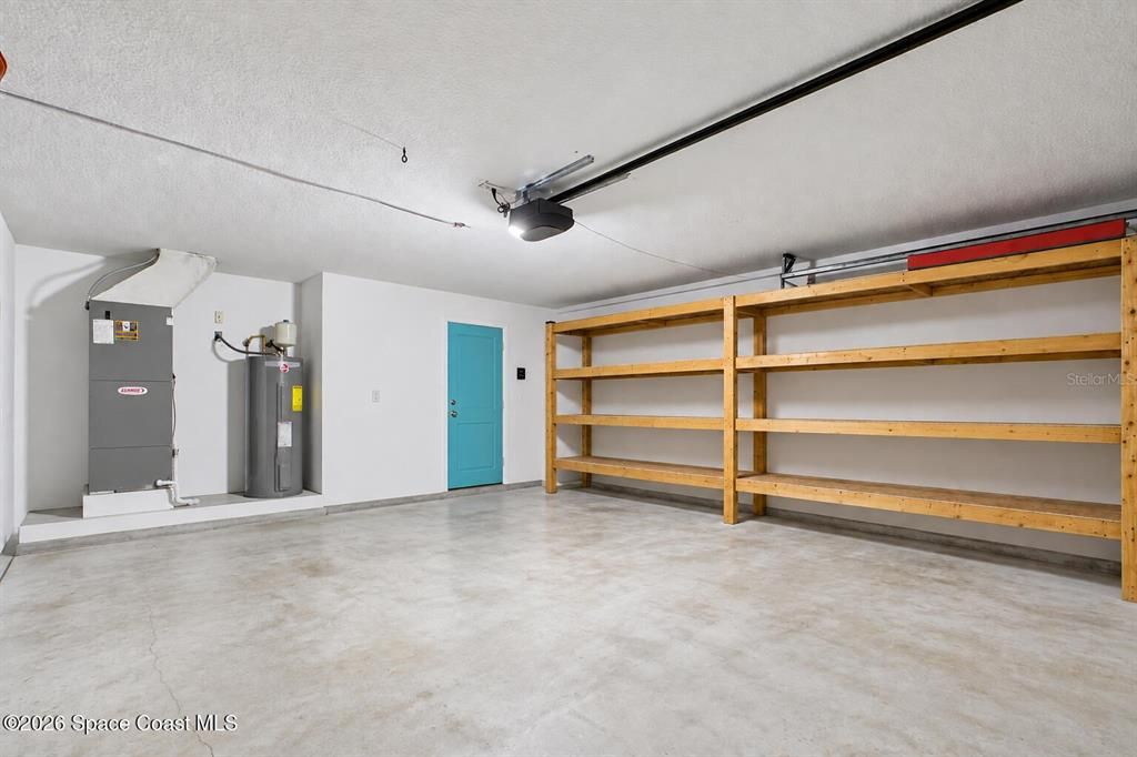 На продажу: $325,000 (3 спален, 2 ванн, 1567 Квадратных фут)