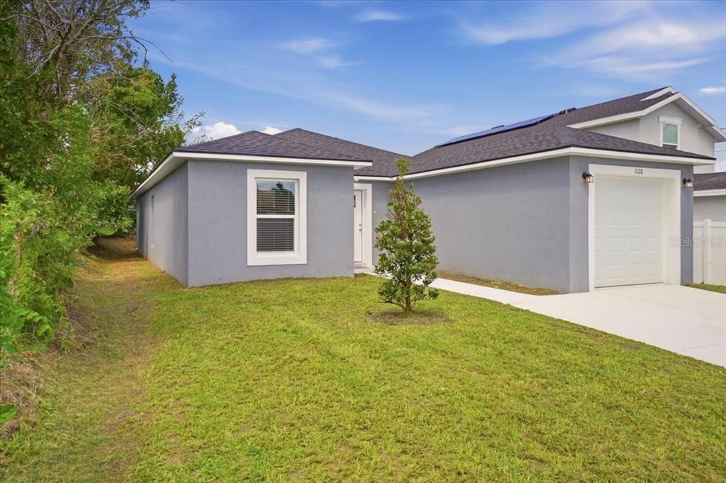 For Sale: $285,000 (4 beds, 2 baths, 1417 Square Feet)