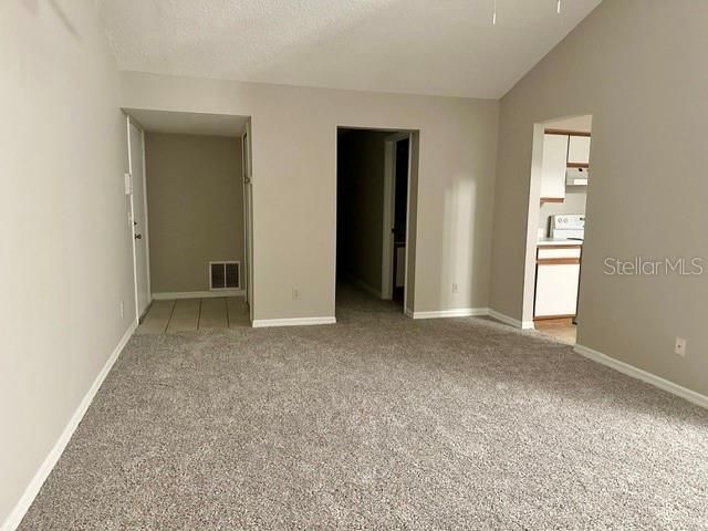 В аренду: $1,795 (2 спален, 2 ванн, 1122 Квадратных фут)