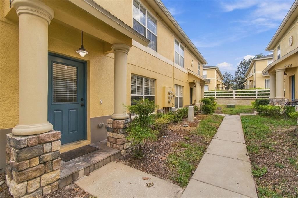 For Rent: $1,845 (3 beds, 2 baths, 1408 Square Feet)
