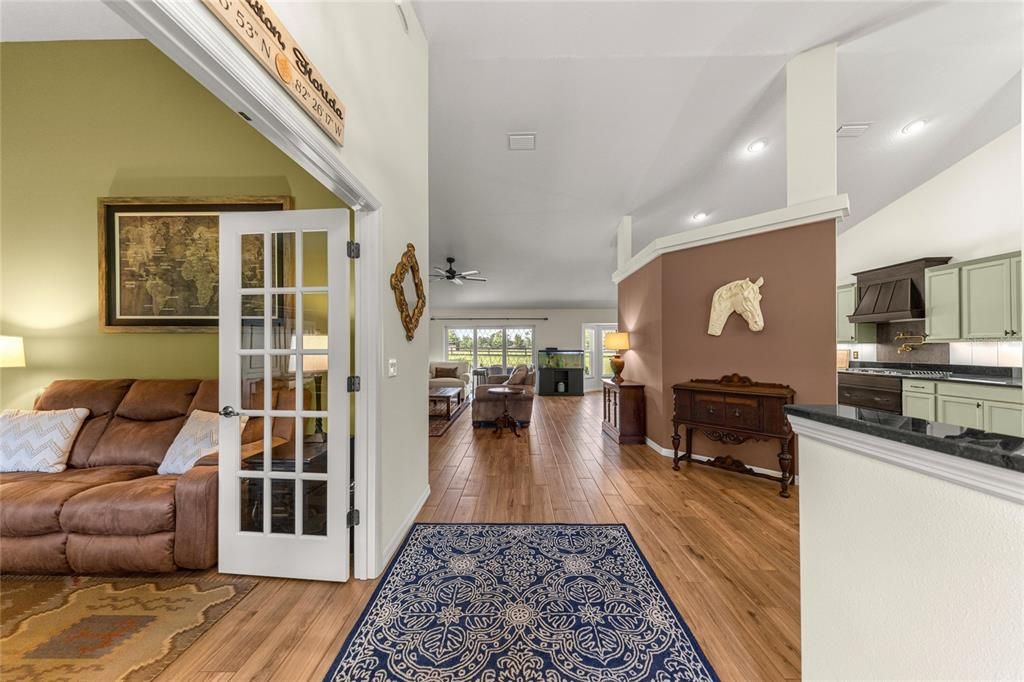 For Sale: $1,900,000 (3 beds, 2 baths, 2595 Square Feet)