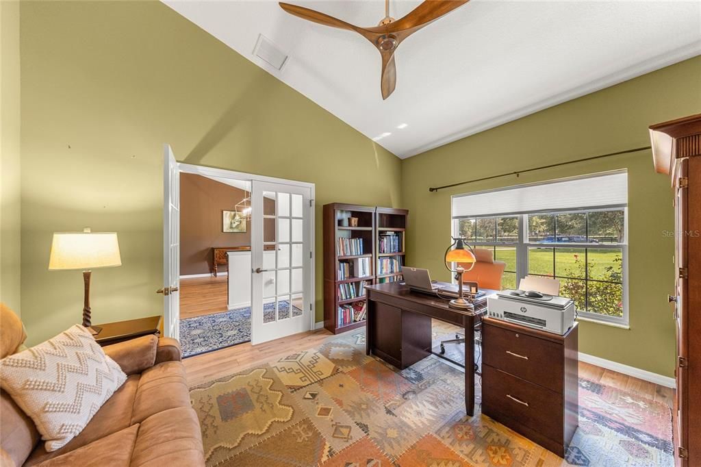 For Sale: $1,900,000 (3 beds, 2 baths, 2595 Square Feet)