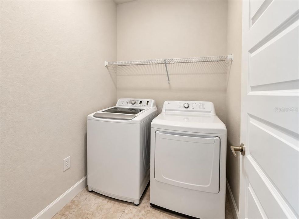 For Sale: $285,000 (3 beds, 2 baths, 1515 Square Feet)