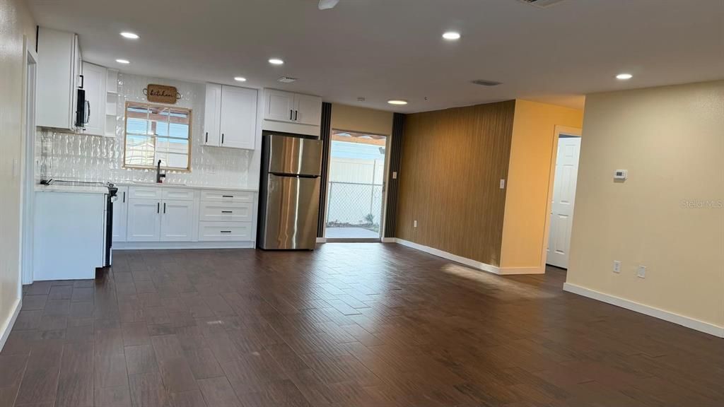 En Venta: $422,000 (3 camas, 2 baños, 1491 Pies cuadrados)