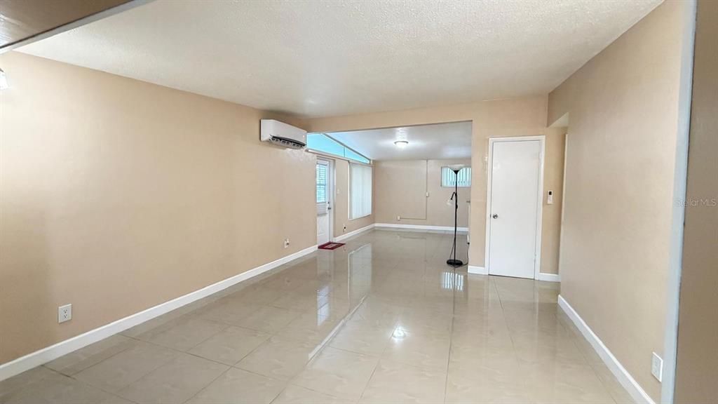 En Renta: $2,700 (3 camas, 2 baños, 1390 Pies cuadrados)