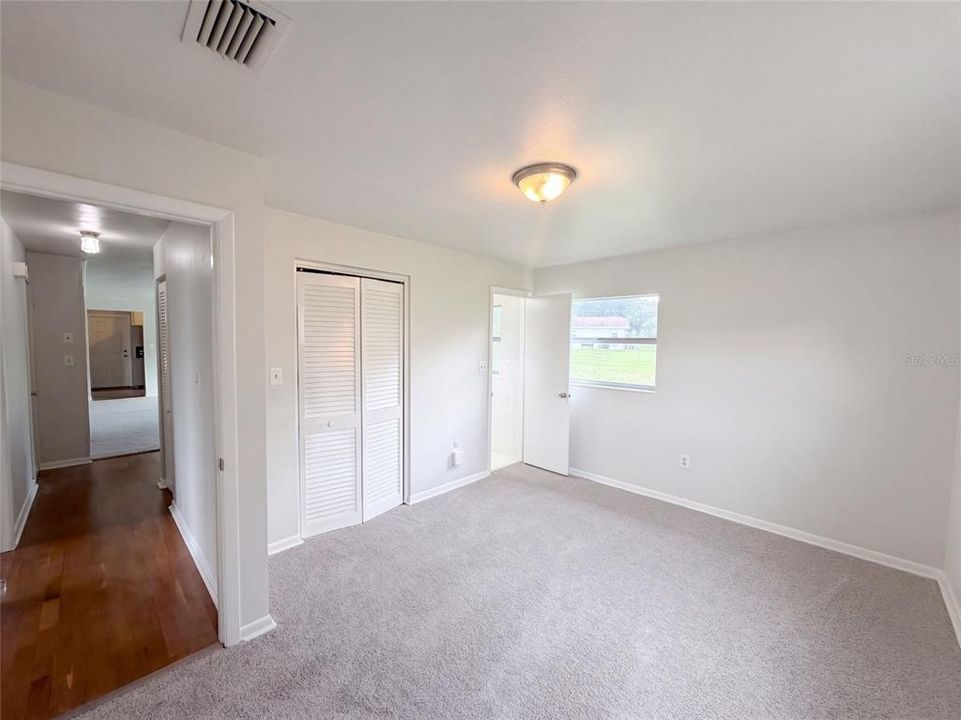 Activo con contrato: $279,000 (3 camas, 2 baños, 1548 Pies cuadrados)
