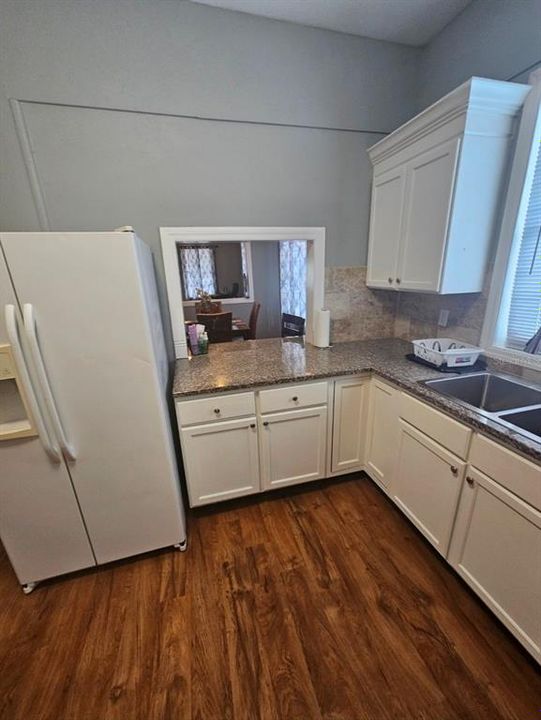 En Renta: $2,300 (3 camas, 2 baños, 1323 Pies cuadrados)