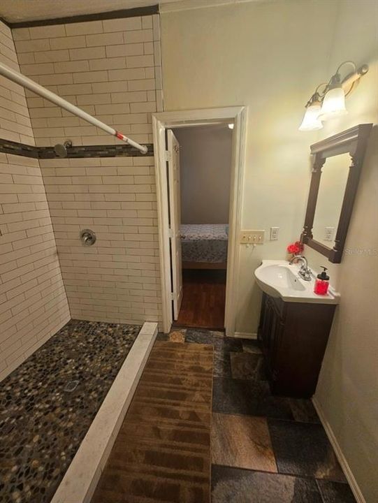 En Renta: $2,300 (3 camas, 2 baños, 1323 Pies cuadrados)