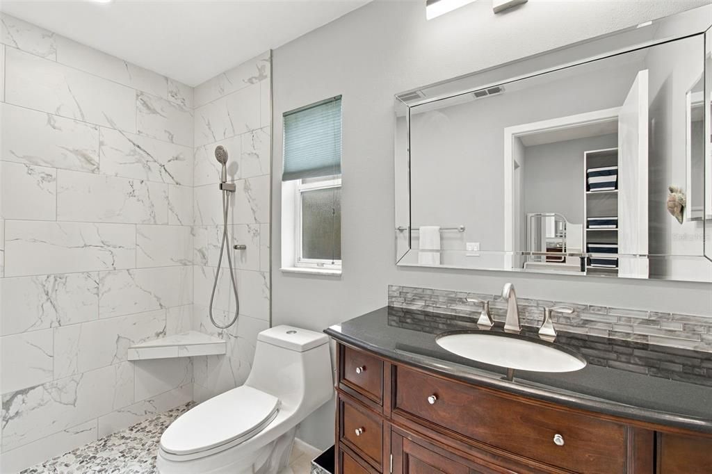 For Sale: $359,000 (2 beds, 2 baths, 2021 Square Feet)