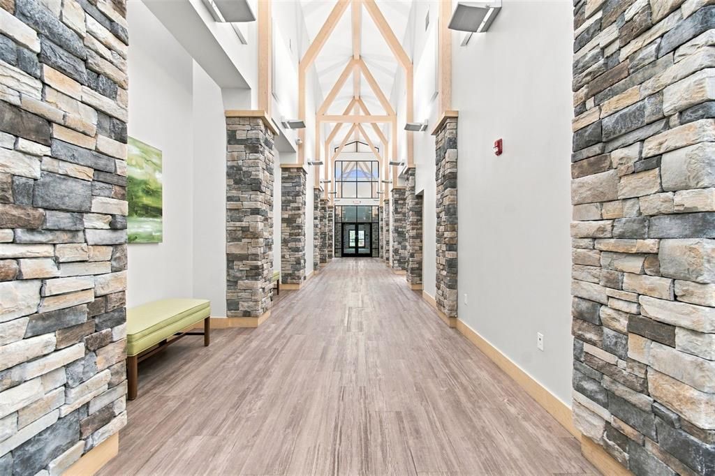 For Sale: $359,000 (2 beds, 2 baths, 2021 Square Feet)