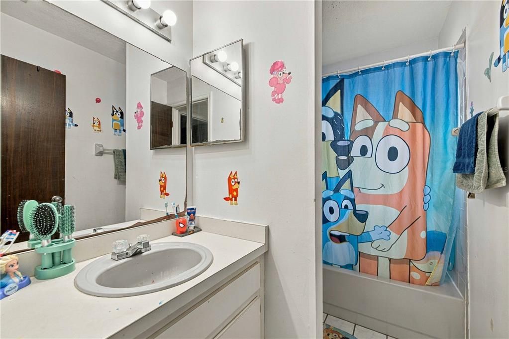 En Venta: $164,990 (3 camas, 2 baños, 1080 Pies cuadrados)