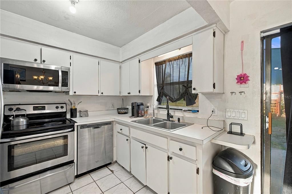 En Venta: $164,990 (3 camas, 2 baños, 1080 Pies cuadrados)