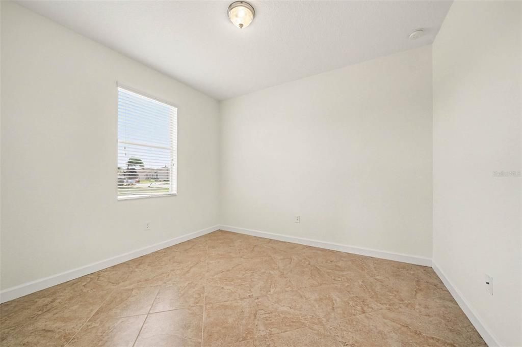 For Sale: $445,000 (4 beds, 3 baths, 2293 Square Feet)