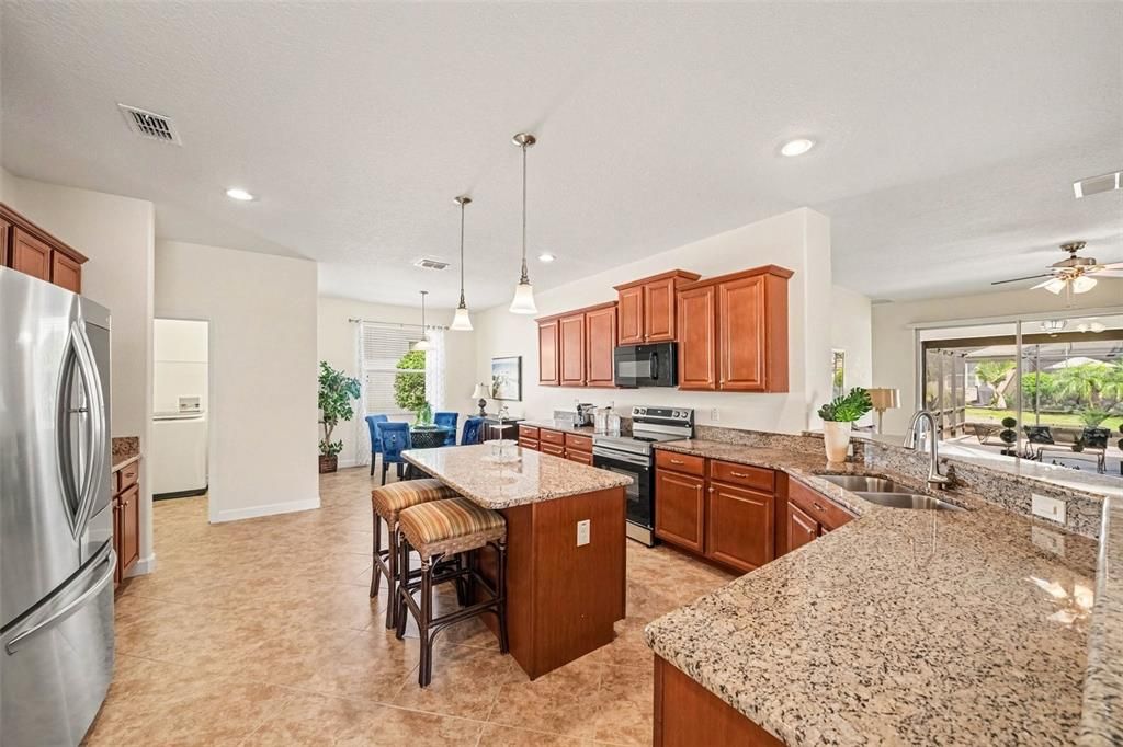 For Sale: $445,000 (4 beds, 3 baths, 2293 Square Feet)