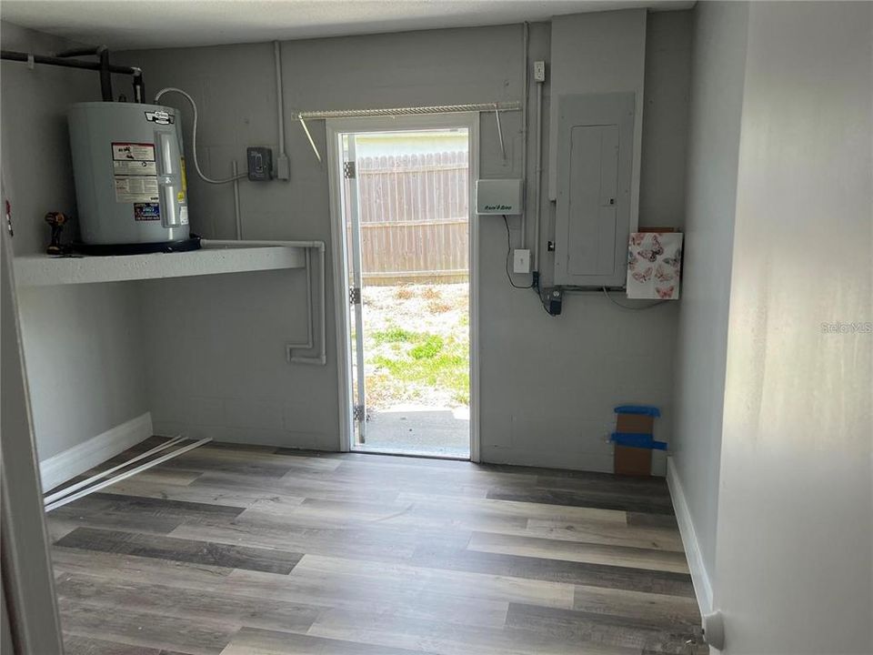 En Venta: $319,500 (3 camas, 2 baños, 1371 Pies cuadrados)