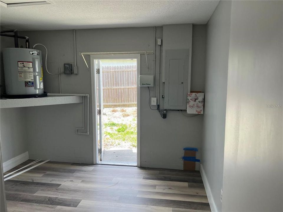 En Venta: $319,500 (3 camas, 2 baños, 1371 Pies cuadrados)