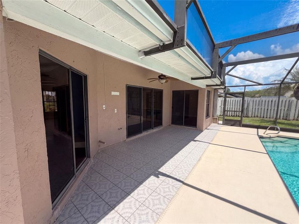 For Sale: $460,000 (3 beds, 2 baths, 1960 Square Feet)