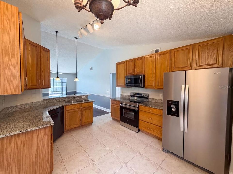 For Sale: $460,000 (3 beds, 2 baths, 1960 Square Feet)