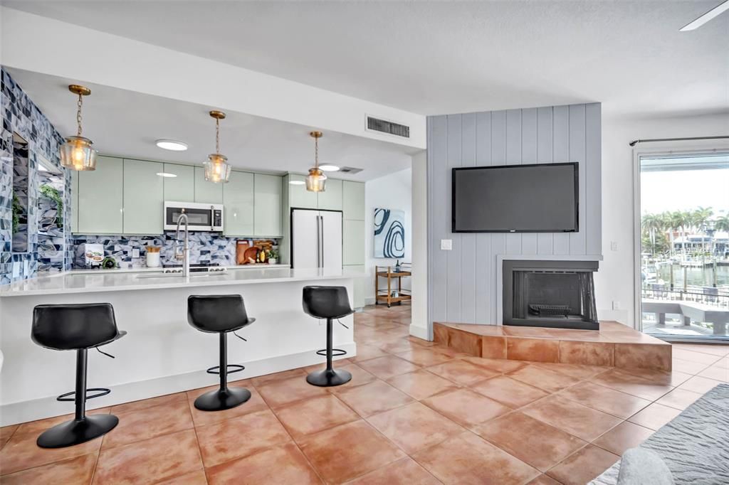 For Sale: $849,000 (2 beds, 2 baths, 1580 Square Feet)