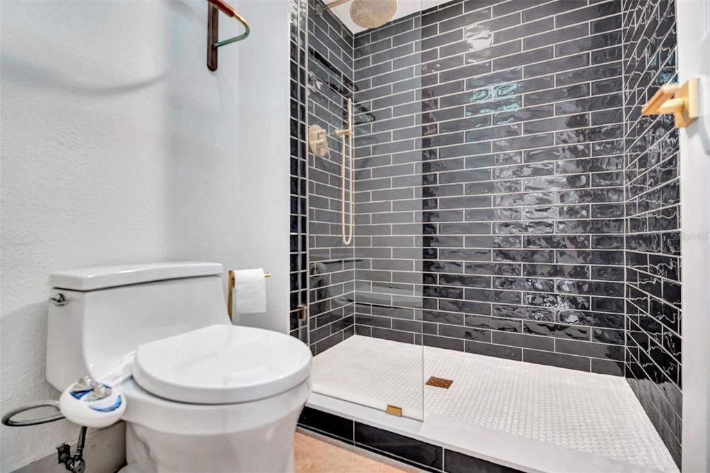 For Sale: $849,000 (2 beds, 2 baths, 1580 Square Feet)