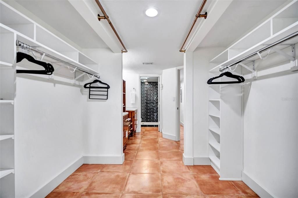 For Sale: $849,000 (2 beds, 2 baths, 1580 Square Feet)