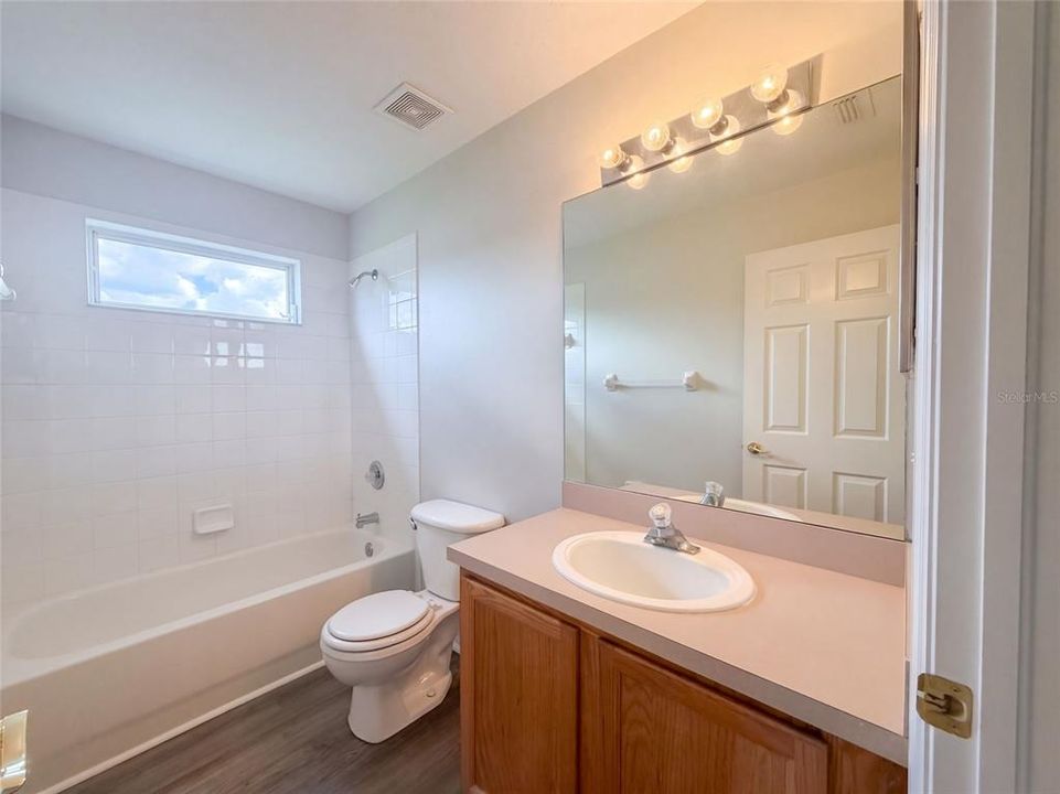En Venta: $445,000 (6 camas, 3 baños, 3060 Pies cuadrados)