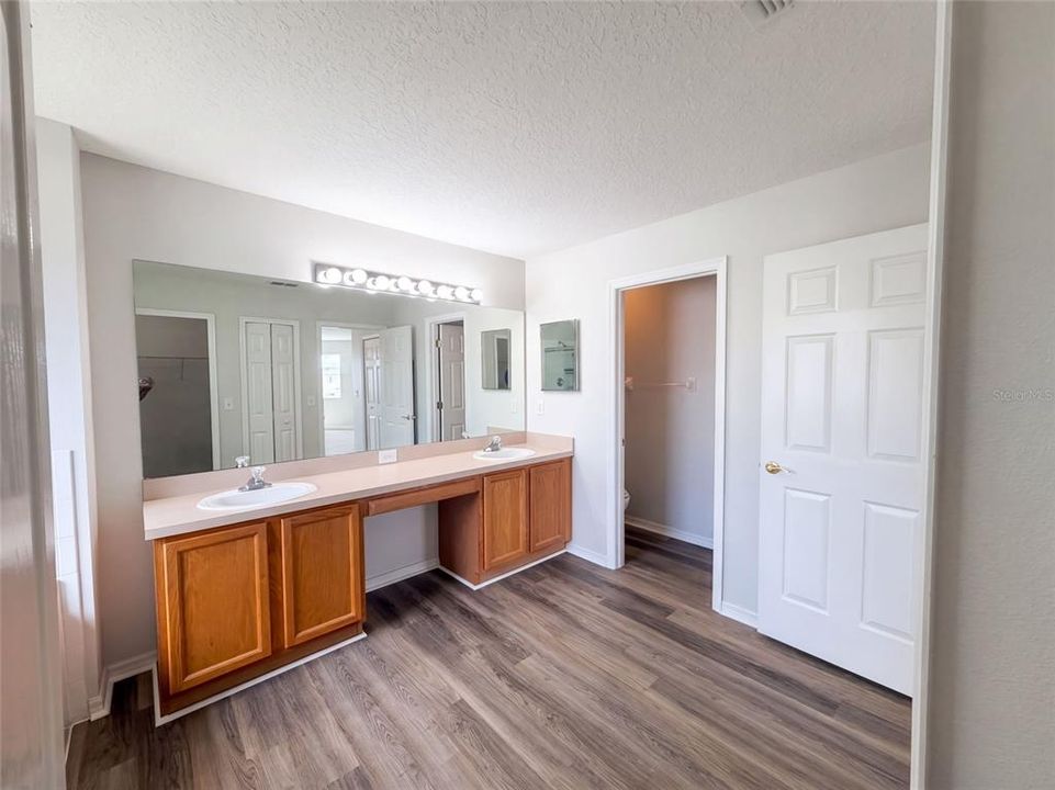 En Venta: $445,000 (6 camas, 3 baños, 3060 Pies cuadrados)