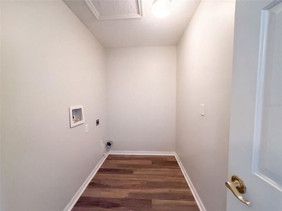 En Venta: $445,000 (6 camas, 3 baños, 3060 Pies cuadrados)