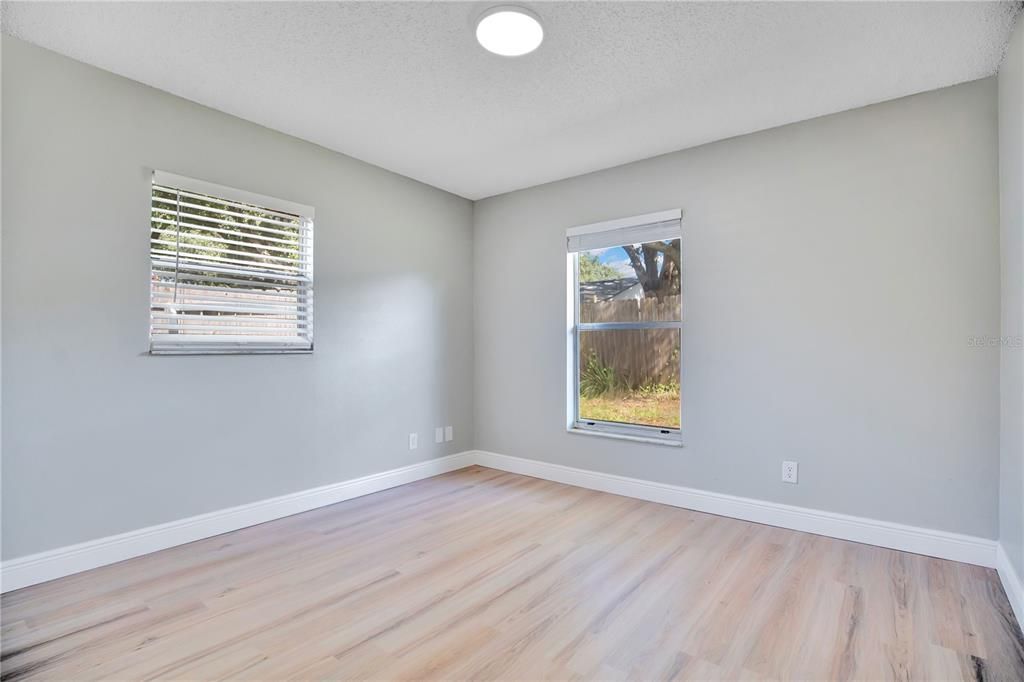 For Sale: $424,900 (4 beds, 2 baths, 1738 Square Feet)