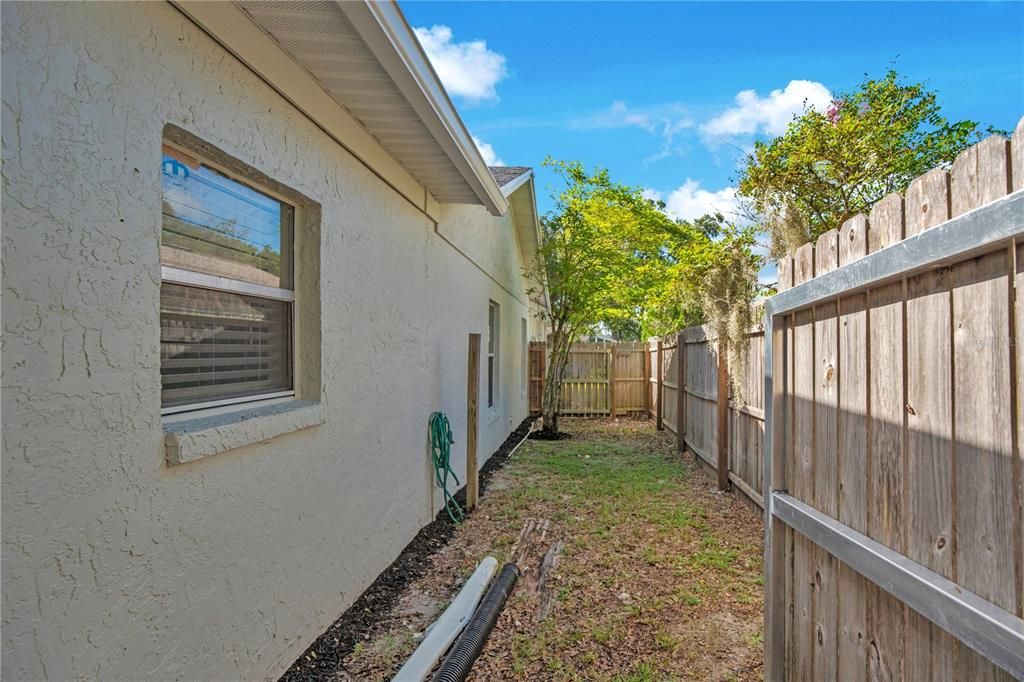 For Sale: $424,900 (4 beds, 2 baths, 1738 Square Feet)