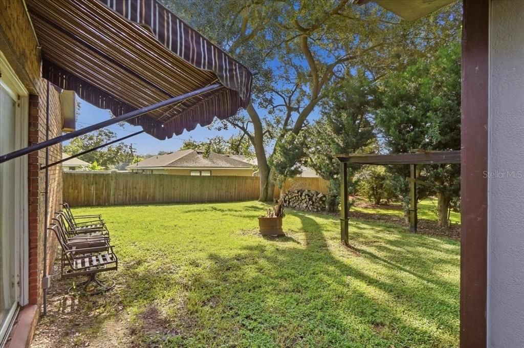 For Sale: $374,900 (3 beds, 2 baths, 1491 Square Feet)