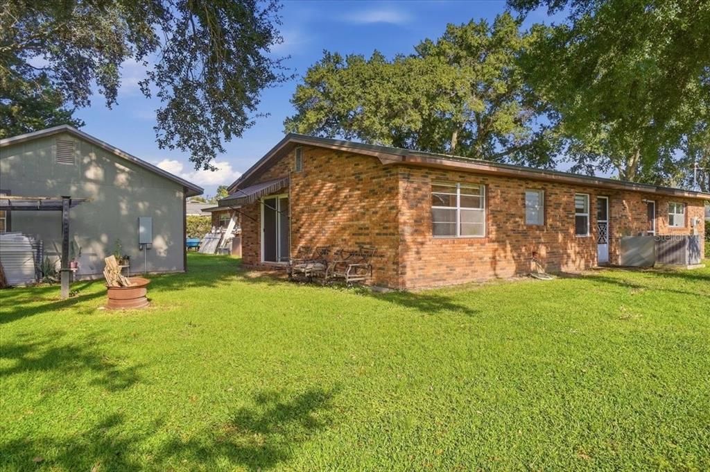 For Sale: $374,900 (3 beds, 2 baths, 1491 Square Feet)