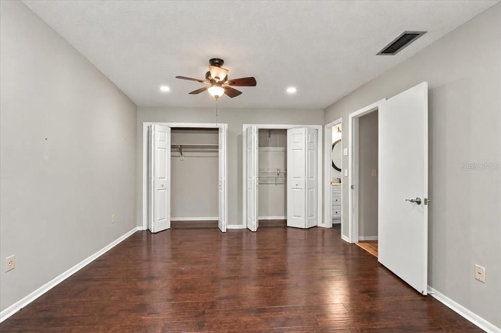 For Sale: $374,900 (3 beds, 2 baths, 1491 Square Feet)