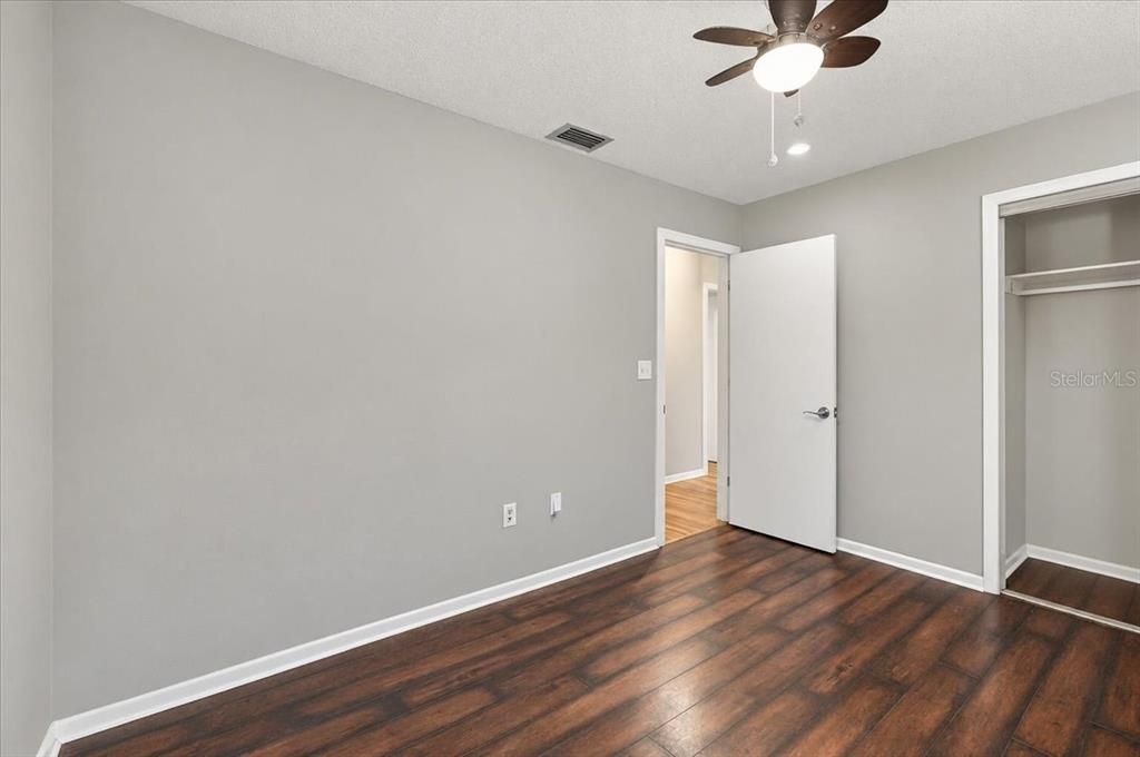 For Sale: $374,900 (3 beds, 2 baths, 1491 Square Feet)