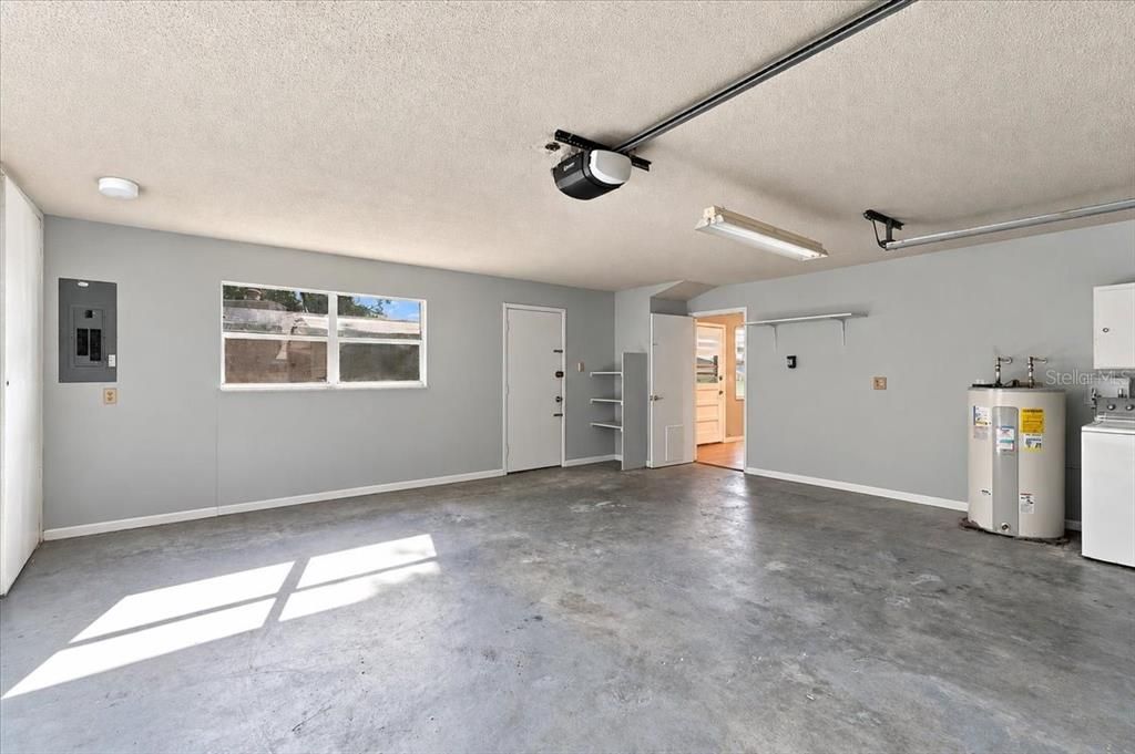 For Sale: $374,900 (3 beds, 2 baths, 1491 Square Feet)