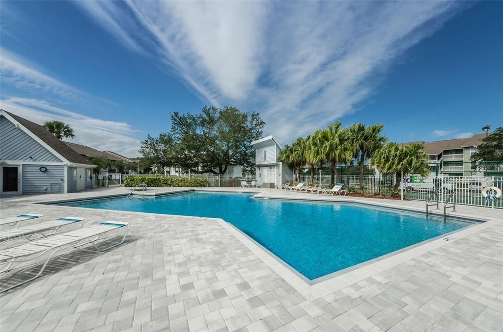For Rent: $1,425 (1 beds, 1 baths, 705 Square Feet)