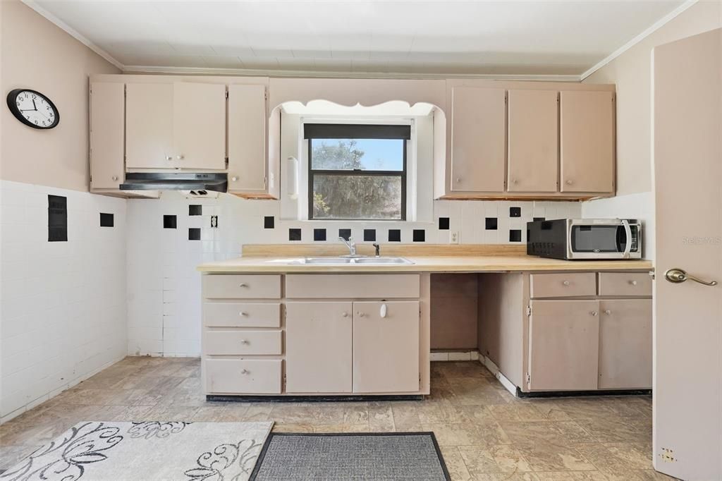 En Venta: $850,000 (3 camas, 1 baños, 1892 Pies cuadrados)