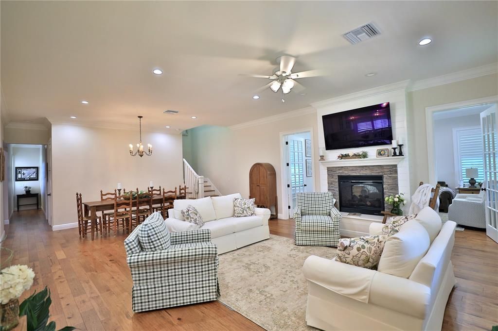 For Sale: $1,223,600 (3 beds, 2 baths, 2764 Square Feet)