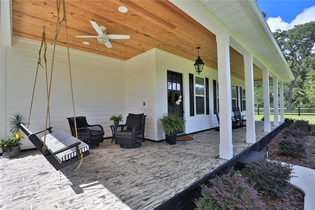 For Sale: $1,223,600 (3 beds, 2 baths, 2764 Square Feet)