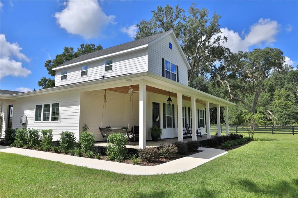 For Sale: $1,223,600 (3 beds, 2 baths, 2764 Square Feet)