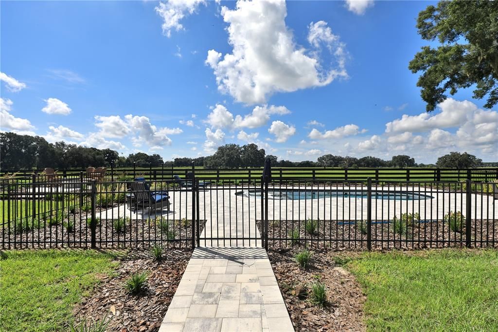 For Sale: $1,223,600 (3 beds, 2 baths, 2764 Square Feet)