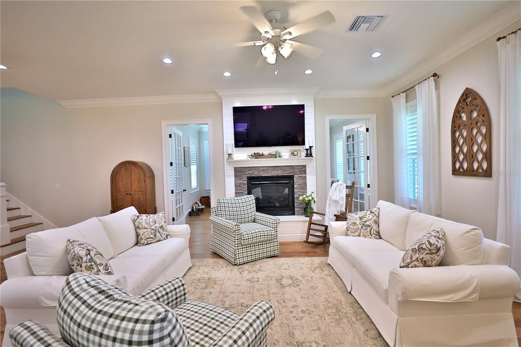 For Sale: $1,223,600 (3 beds, 2 baths, 2764 Square Feet)