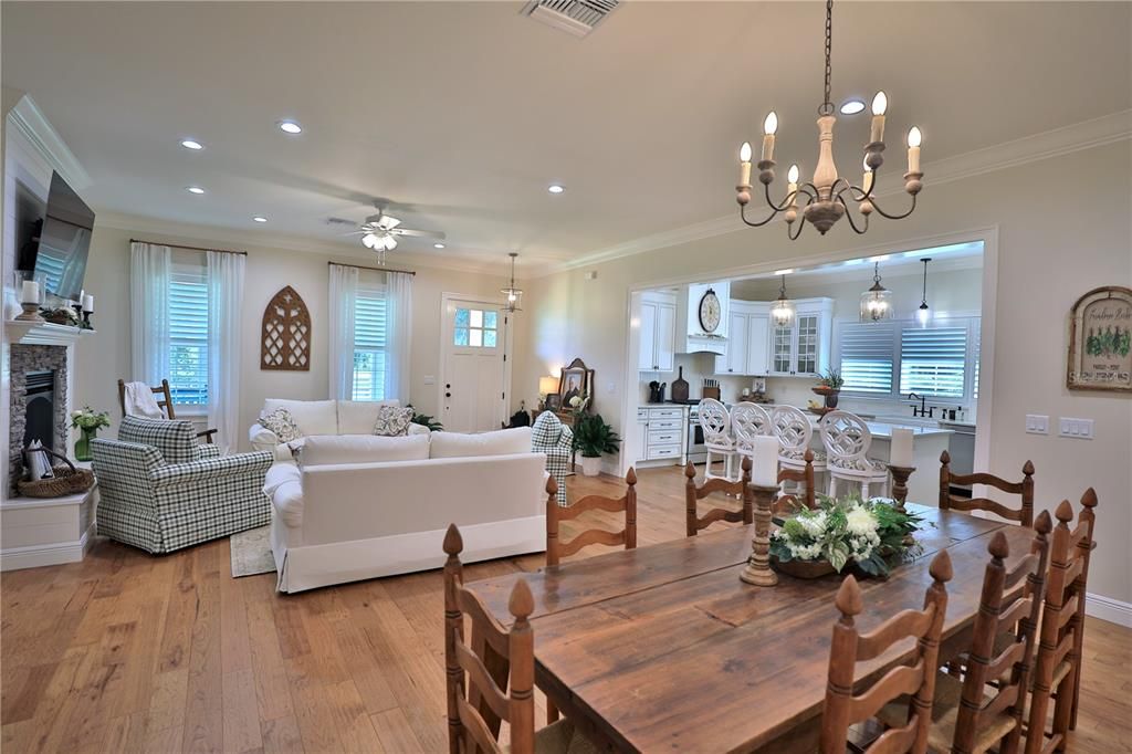 For Sale: $1,223,600 (3 beds, 2 baths, 2764 Square Feet)
