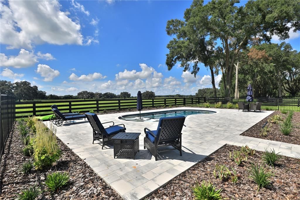 For Sale: $1,223,600 (3 beds, 2 baths, 2764 Square Feet)