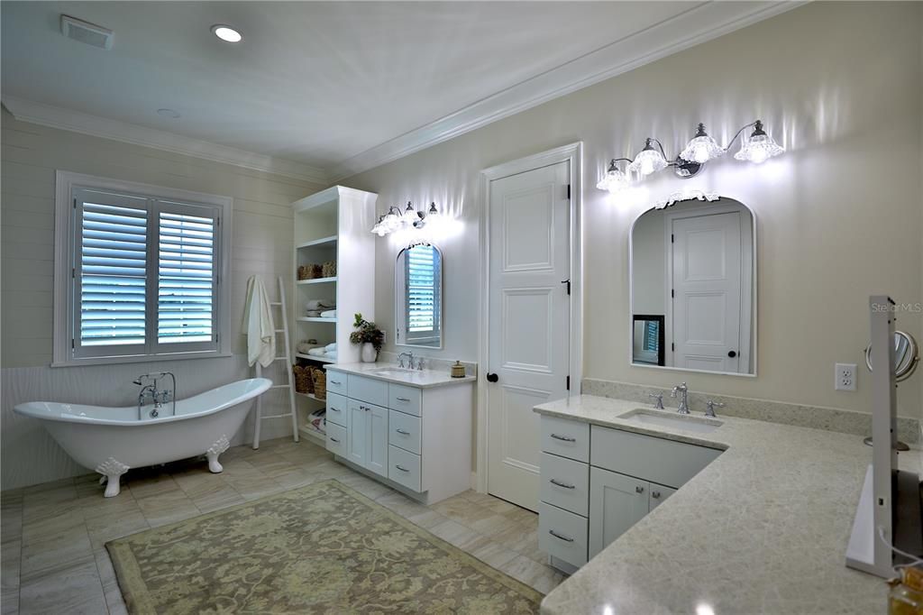 For Sale: $1,223,600 (3 beds, 2 baths, 2764 Square Feet)