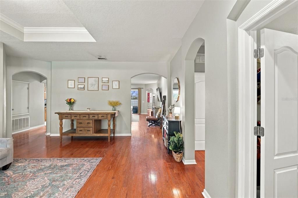 En Venta: $475,000 (4 camas, 3 baños, 2640 Pies cuadrados)