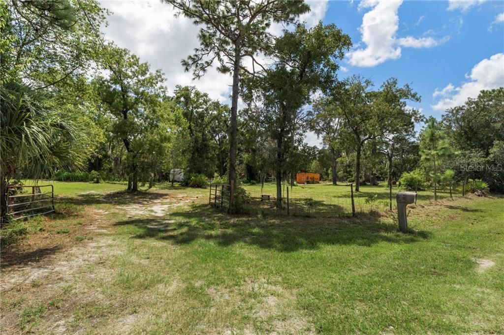 待售: $164,900 (3.12 acres)