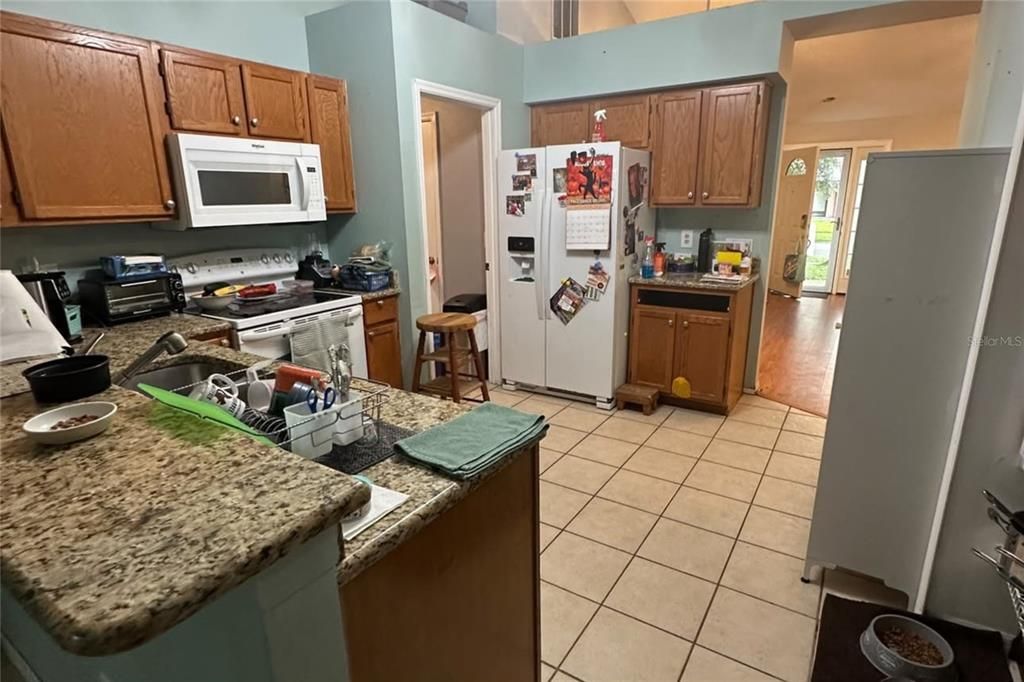 For Sale: $354,900 (3 beds, 2 baths, 1400 Square Feet)