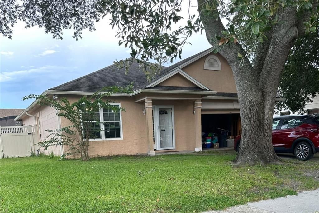 For Sale: $354,900 (3 beds, 2 baths, 1400 Square Feet)